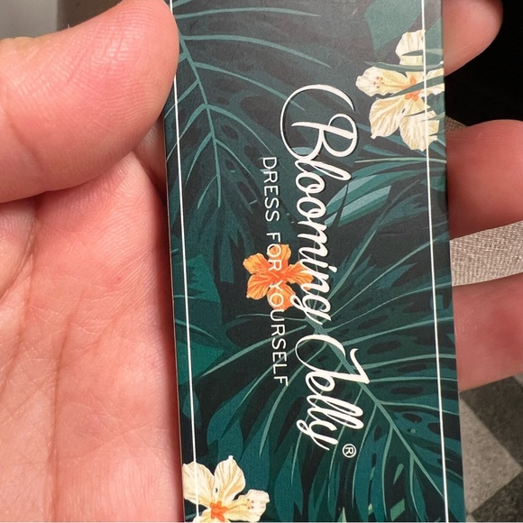 NWT Blooming Jelly Bikini Top Size L - Picture 6 of 6